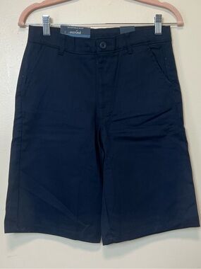 Boys Nautica Classic Navy Flat-Front Shorts. Size 18 Regular. NWT
